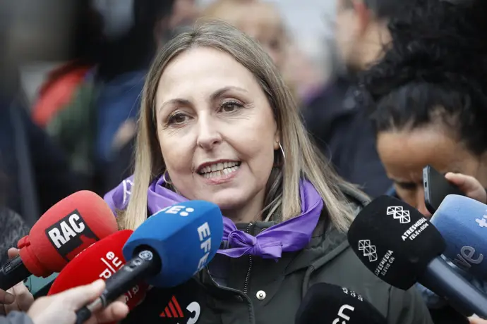 Menor convoca a mantener la lucha feminista frente a cualquier intento de retroceso social
