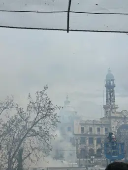 La lluvia empaña la mascletà de Crespo: "Es una espinita que debemos quitarnos" Catalá critica a