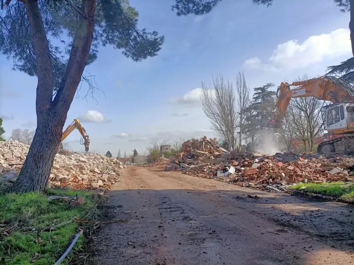 Las obras de demolición en Nuevo Barrio Campamento alcanzan el 47% y podrían finalizarse en junio