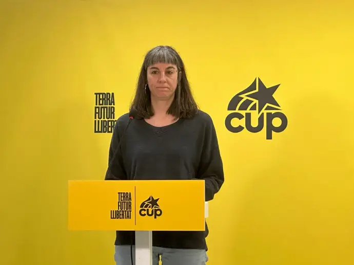 La CUP respalda la huelga de docentes y critica la actuación de los Mossos ante el Govern