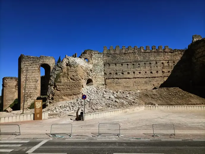 la diputación de toledo se ofrece a ayudar al ayuntamiento de escalona tras la caída de la torre