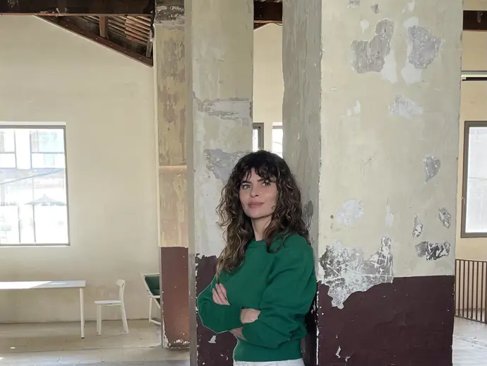 Alicia Kopf indaga sobre el amor y la conexión humana en un mundo influenciado por la inteligencia