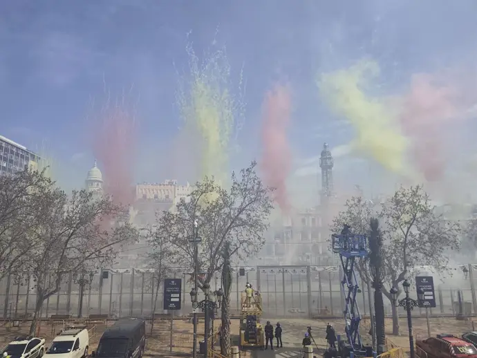 Hermanos Caballer despide las Fallas 2026 con una mascletà que maximiza la experiencia en la plaza