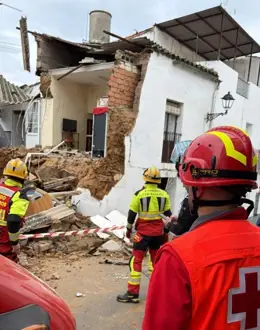 Derrumbe de una vivienda en Jerez de los Caballeros deja a una mujer con heridas leves