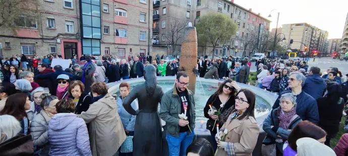 Los vecinos de Las Fuentes se manifiestan por el asesinato de Silvia, mostrando su dolor y rabia