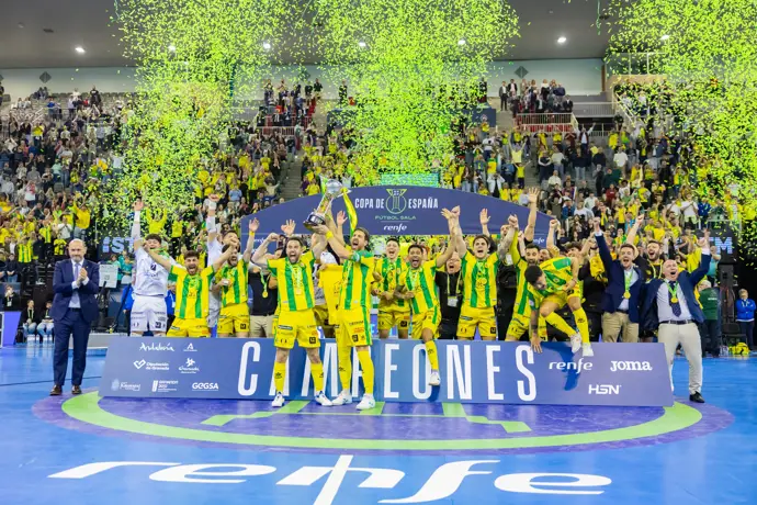 Moreno congratula al Jaén Paraíso Interior por su cuarta Copa de España tras vencer al FC