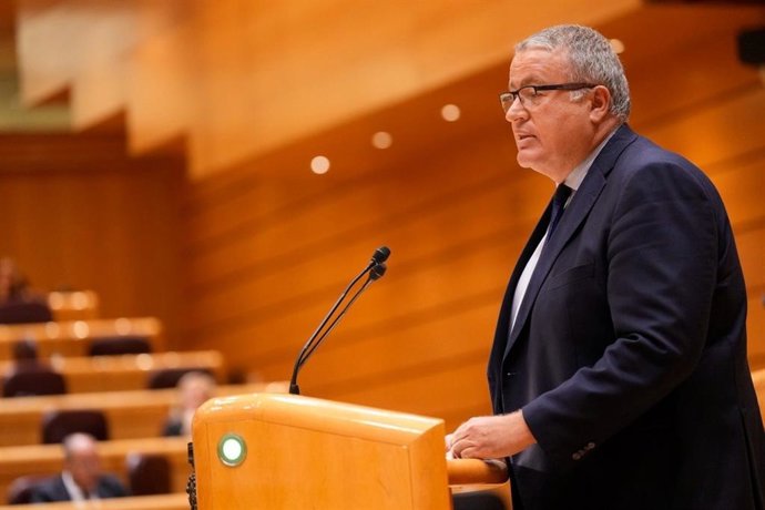 Archivo - El senador del PP, Francisco Bernab&eacute;