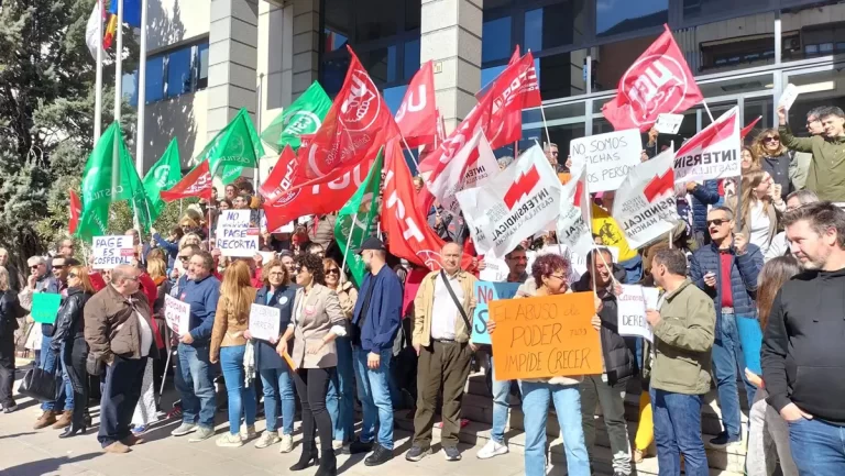 Sindicatos rechazan el retroceso en la promoción profesional de empleados públicos por parte de