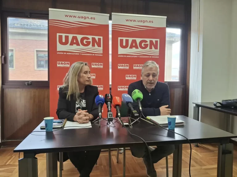 UAGN denuncia a la empresa por acordar una reducción injustificada e ilegal del precio de la leche