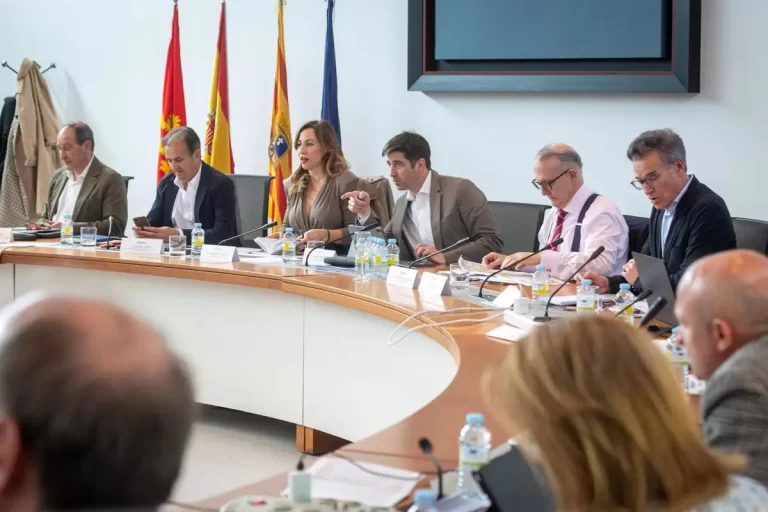 Chueca resalta la colaboración para realizar grandes proyectos y atender solicitudes vecinales