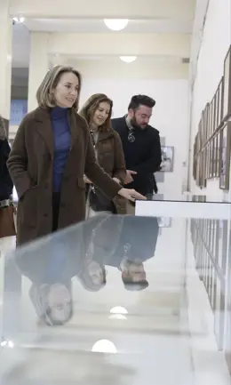 El PP pide la deflacción del IRPF ante medidas "insuficientes" del Gobierno que "hace negocio