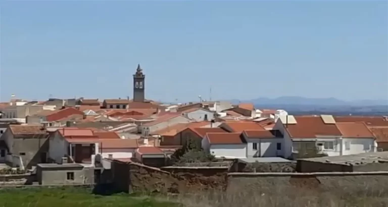 El arzobispo de Mérida-Badajoz convoca un toque de campanas por la esperanza en el mundo rural