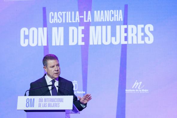 Artículo del presidente Emiliano García-Page: con ‘M’ de mujeres, perspectiva de género en