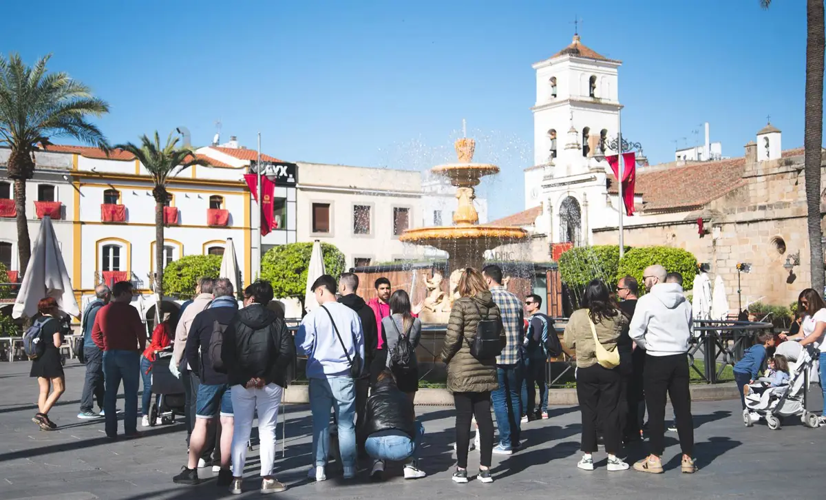 Los extremeños disminuyen un 19,4% sus viajes dentro de la región en 2025, pero aumentan un 9,6%