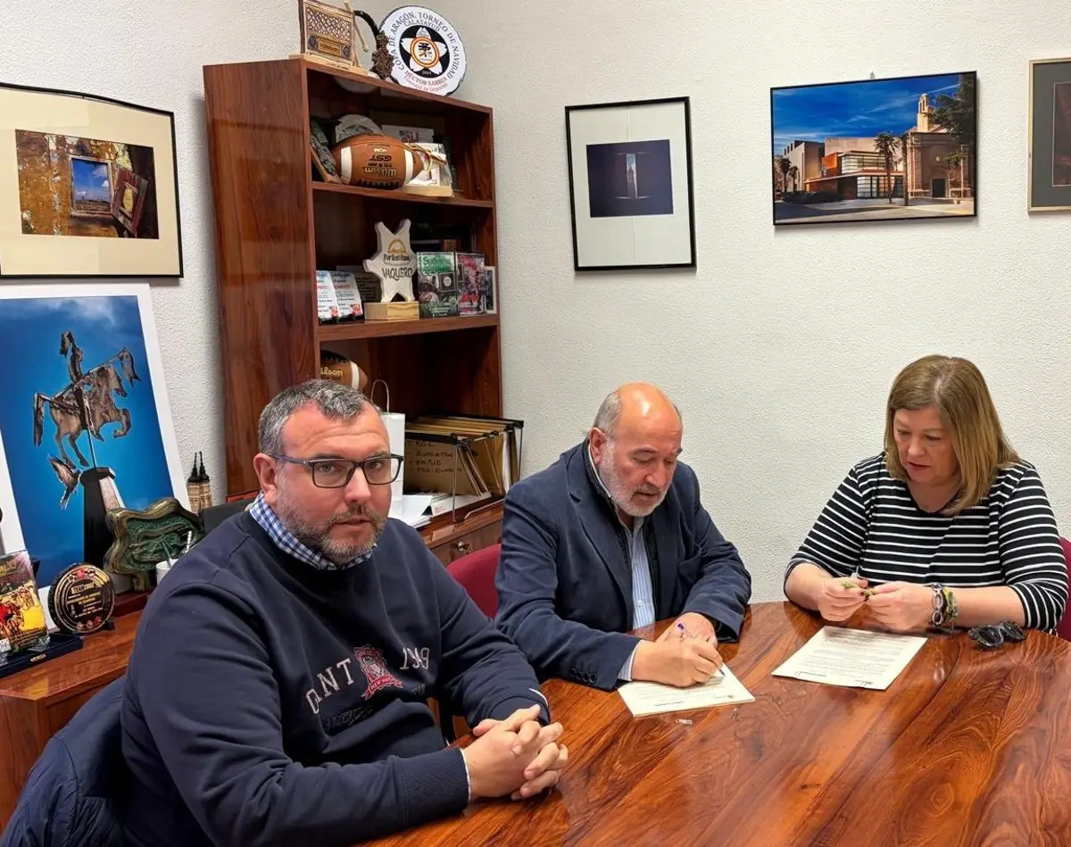 El Ayuntamiento y la Asociación de Hosteleros de Calatayud acuerdan la regulación de veladores