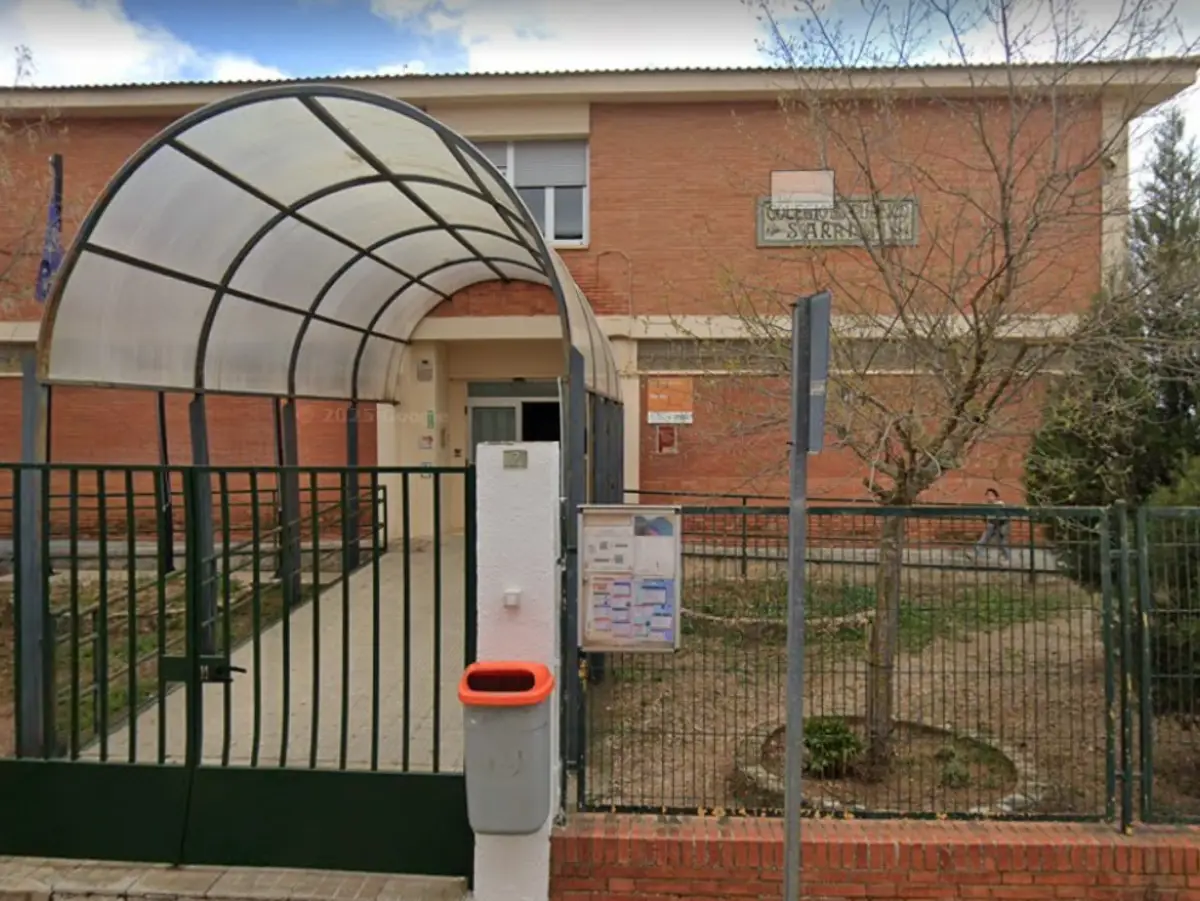 Educación ampliará el colegio de Sarrión con nuevas aulas infantiles y un porche cubierto
