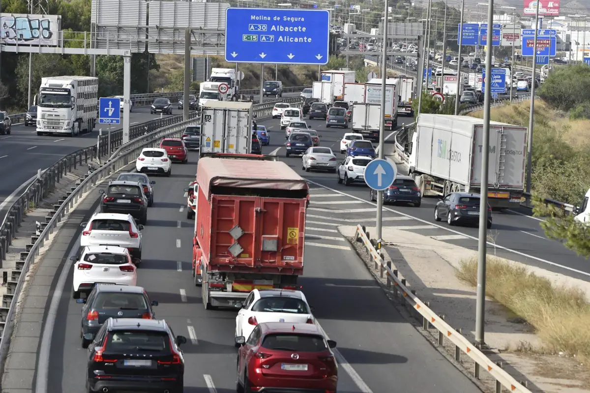 La segunda fase de la operación especial de tráfico de Semana Santa estima 455.000