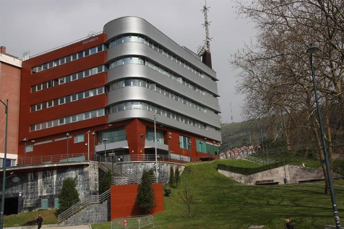 Archivo - Comisar&iacute;a de la Ertzaintza en Bilbao