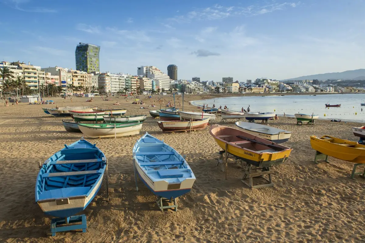 Las playas de Las Palmas refuerzan el servicio de Salvamento para la Semana Santa