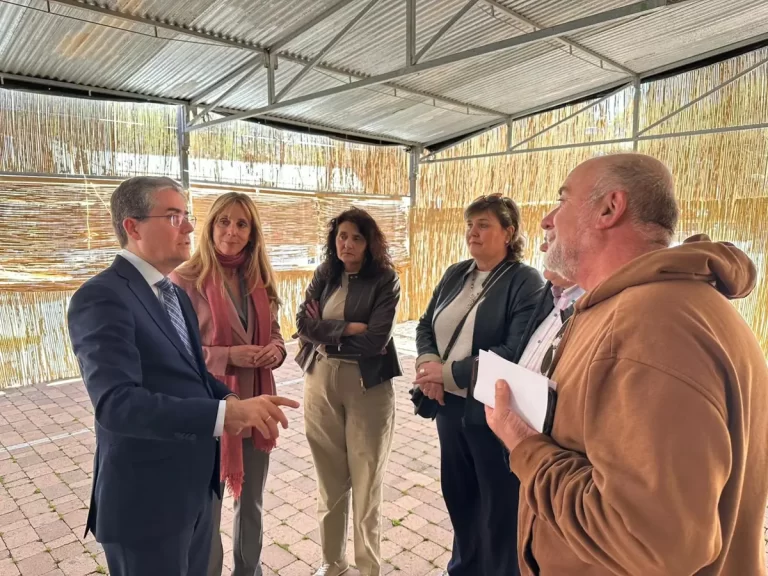 Las peñas huertanas garantizan la seguridad alimentaria en las Fiestas de Primavera