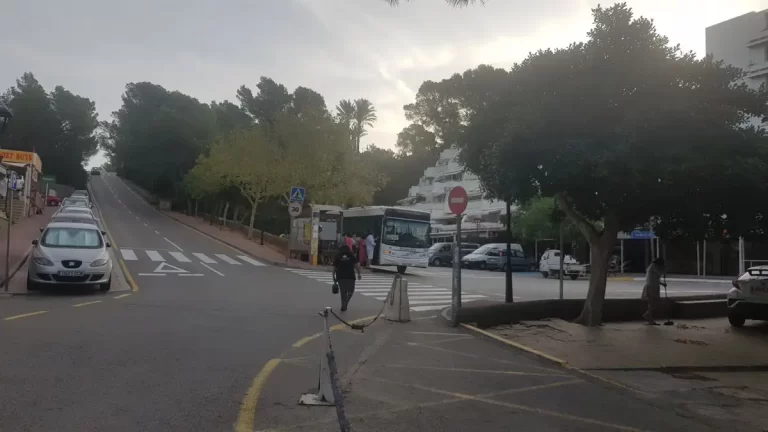 El PSIB critica el "colapso" y el "caos" con el inicio del nuevo servicio de transporte público en
