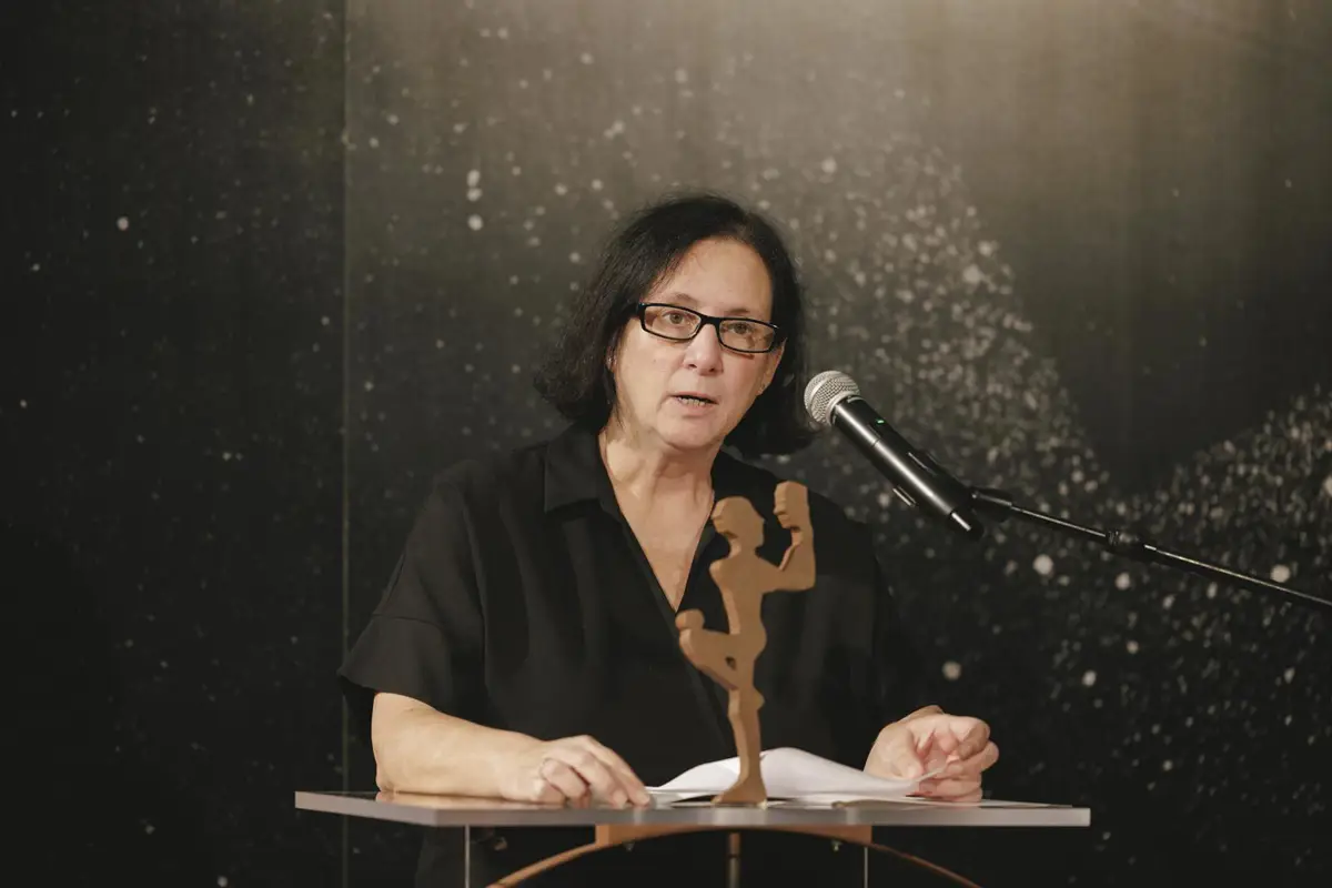 Pilar Tébar se une al PP en la Diputación de Valencia para reorganizar el área de Cultura.