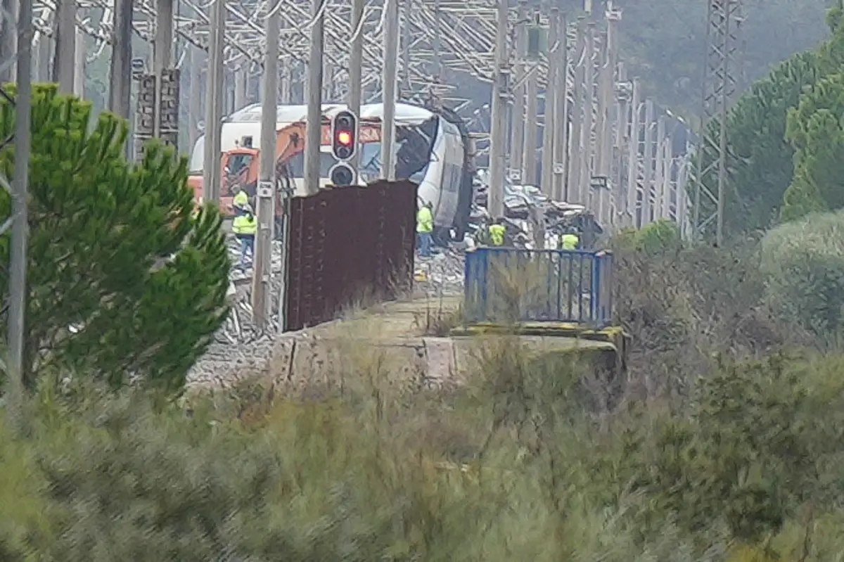 El Gobierno sostiene que Huelva no tiene trenes "de peores prestaciones" y que el de Adamuz era de