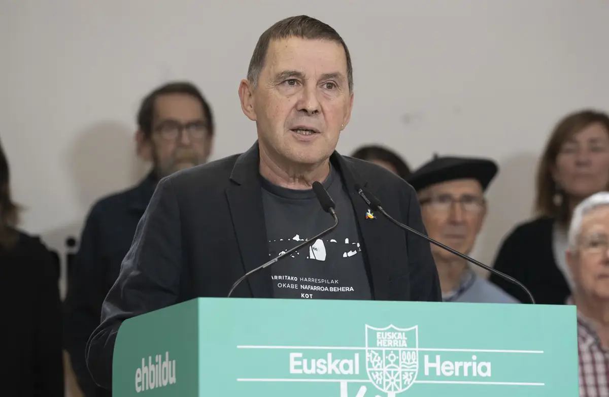 Otegi afirma que EH Bildu aspira a gobernar y llama a la cumbre de la liberación nacional con