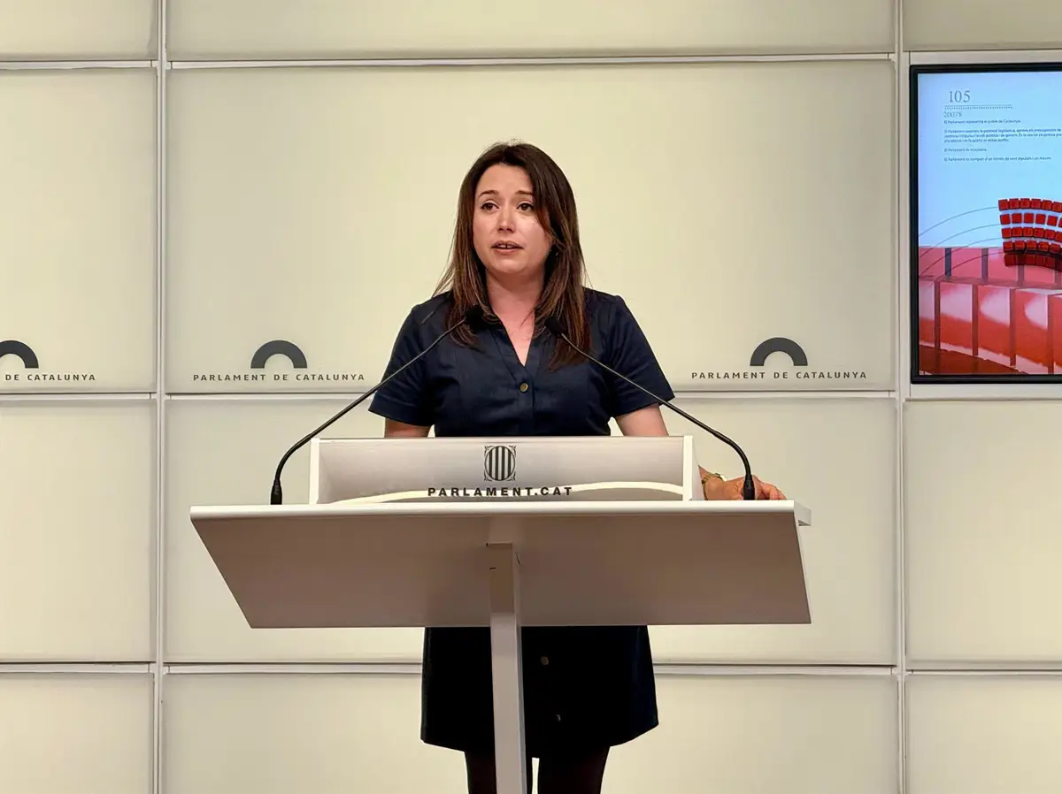 La CUP critica al PSC por unirse al PP y Vox para rechazar su propuesta sobre el catalán en las