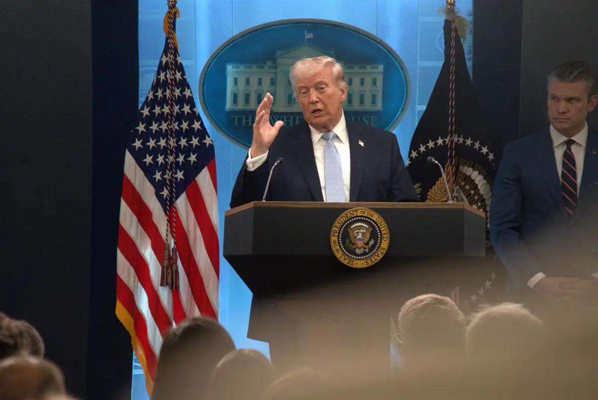 Trump propone colaborar con Irán para frenar el enriquecimiento de uranio a cambio de levantar