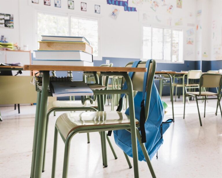 Profesor de un instituto de Mallorca arrestado por abusos a una estudiante menor de edad