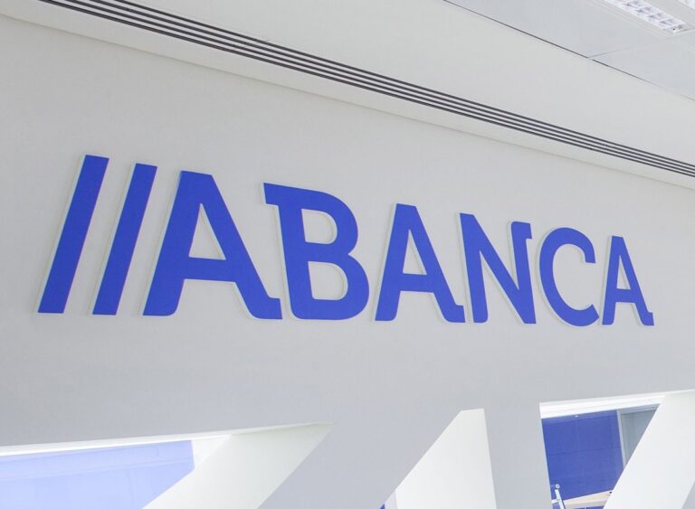 Abanca obtiene 207,5 millones de euros en el primer trimestre, un 5,7% menos respecto al año