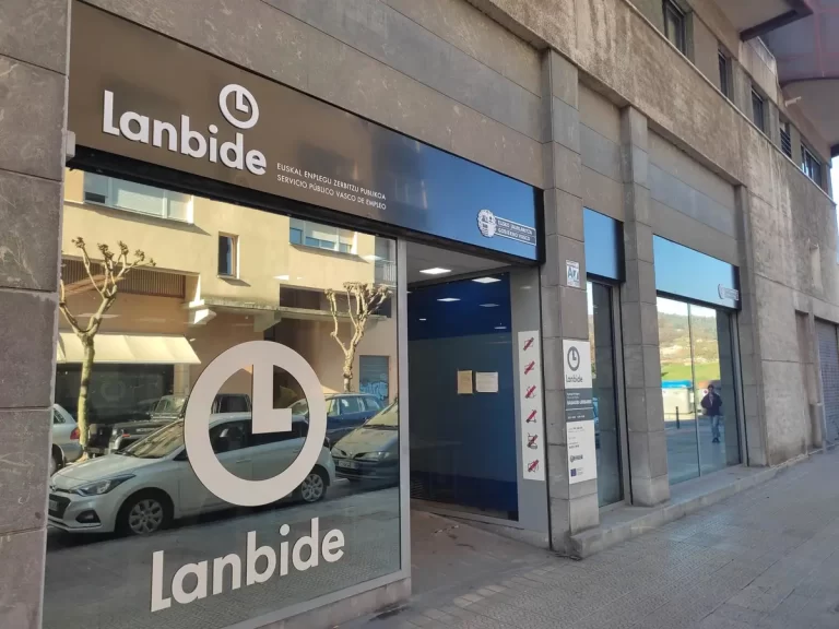 El paro aumenta en 7.800 personas en el primer trimestre en Euskadi y hay 9.700 ocupados menos