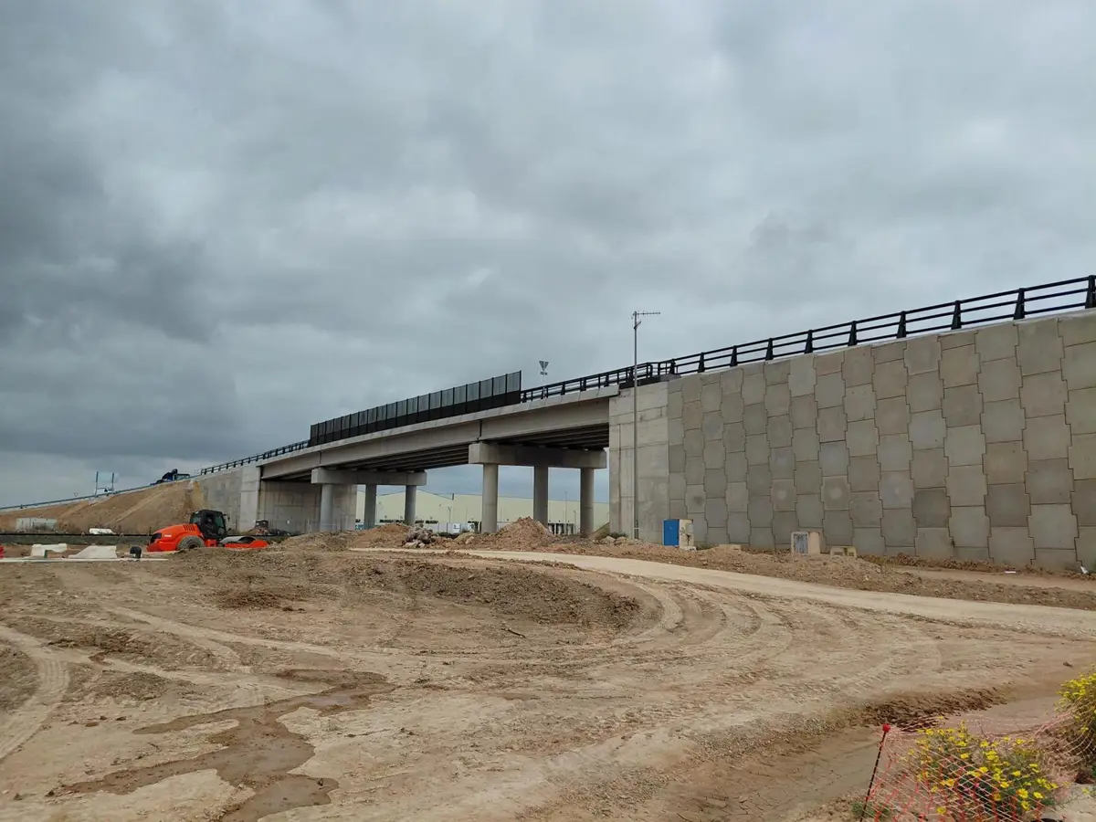 Adif AV inaugura un nuevo paso elevado para vehículos y peatones en Torre Pacheco