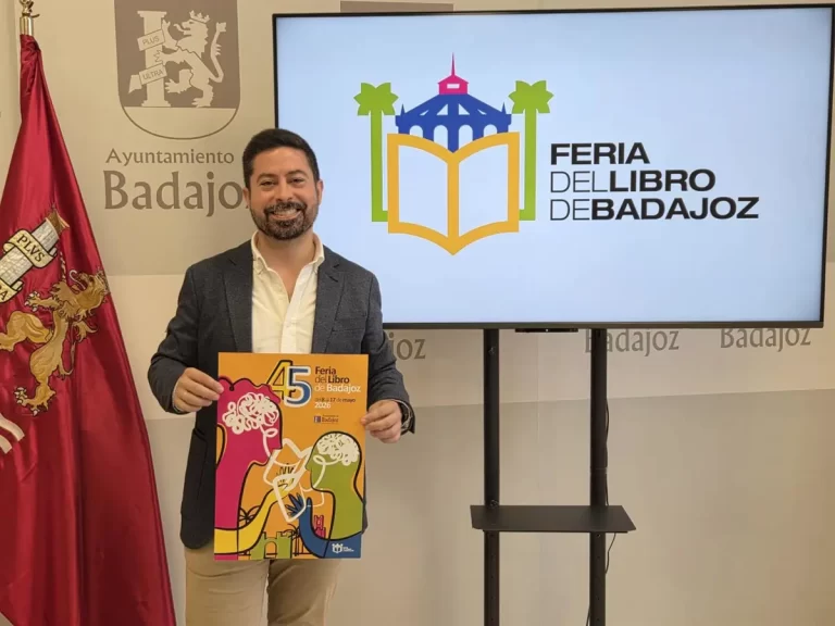 Juan Soto Ivars presentará su obra en la Feria del Libro de Badajoz, un encuentro literario