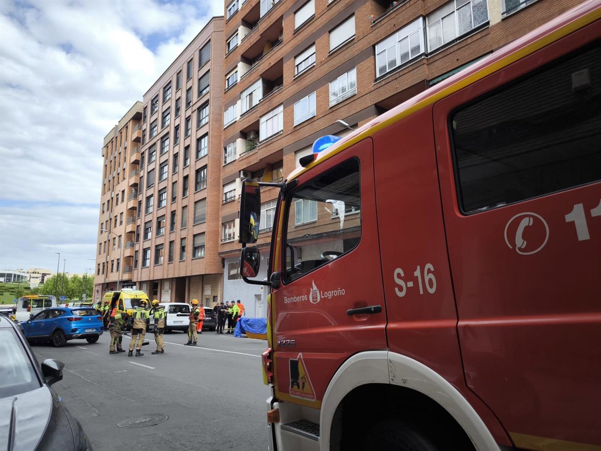 Dos personas resultan heridas en un accidente de tráfico en Pino y Amorena, Logroño.