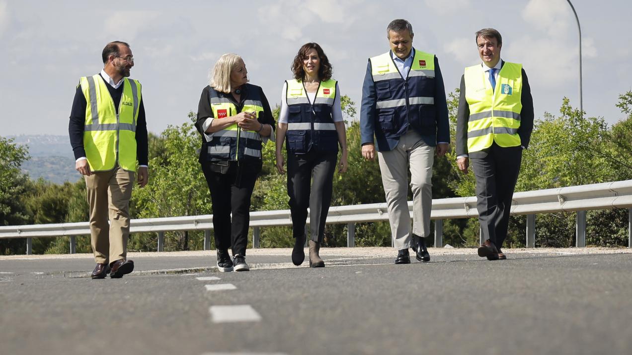 Nos esforzamos por hacer nuestras carreteras más seguras y en mejor estado de conservación