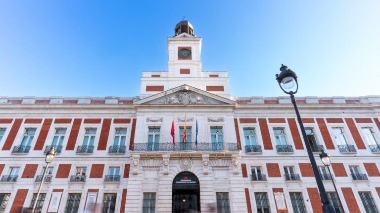La Comunidad de Madrid se alegra de la suspensión de la declaración de la Real Casa de Correos