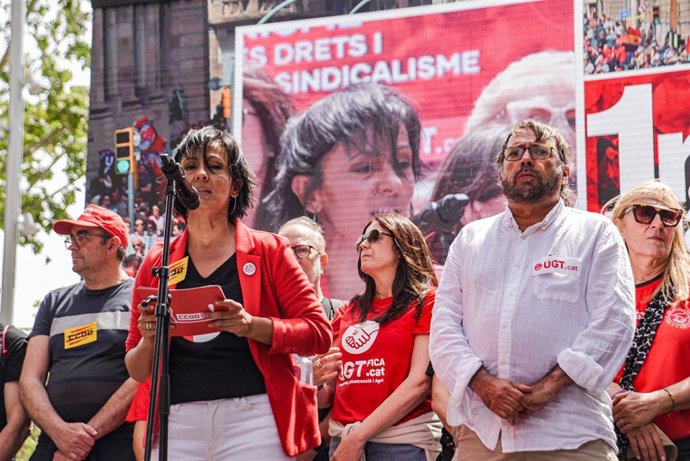 La secretaria general de CC.OO. de Catalunya Belén López y el secretario general de CC.OO. de Catalunya Camil Ros