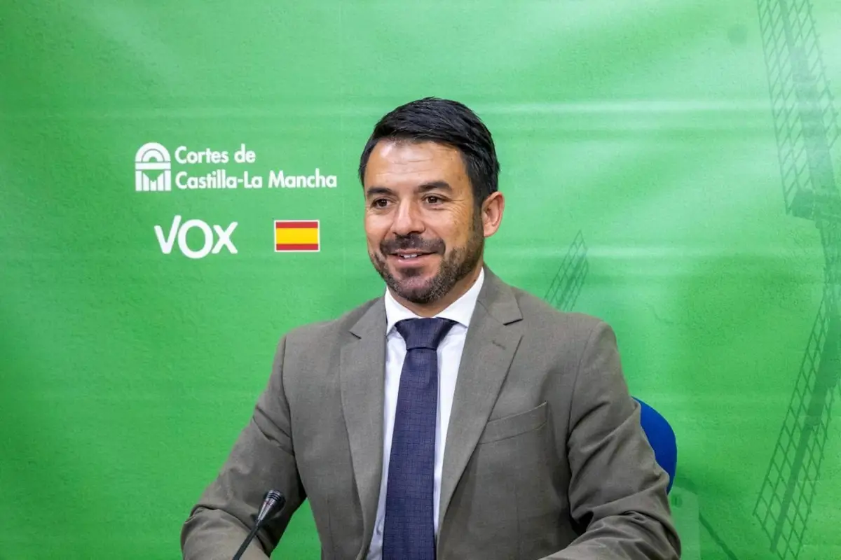 Vox sugiere que la Junta financie al menos el 25% del mantenimiento de centros de televisión en