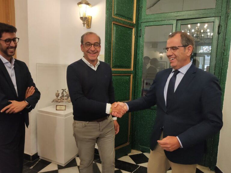 PP y Vox pactan la aprobación de los presupuestos del Ayuntamiento de Cáceres, que superarán los