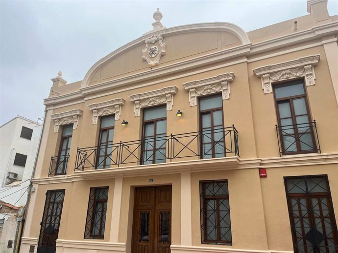 El Ayuntamiento de Burjassot recepciona las obras del Teatro El Progr&eacute;s, paso previo a su reapertura
