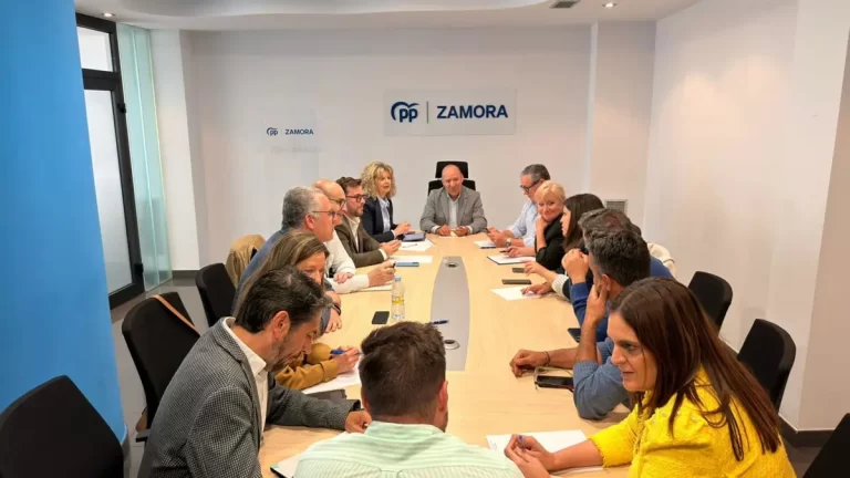 García critica a Martínez por exigir ahora infraestructuras que "bloqueó" al no respaldar los