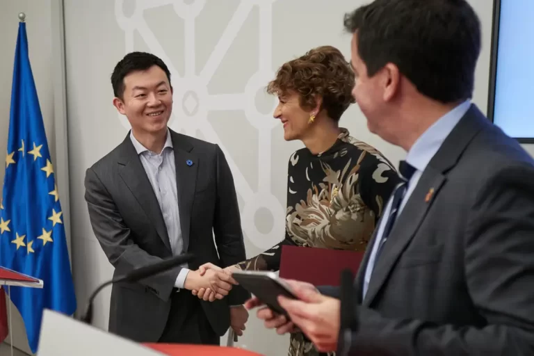 El Gobierno español destina 81 millones de euros a Hithium para su proyecto de baterías en Navarra