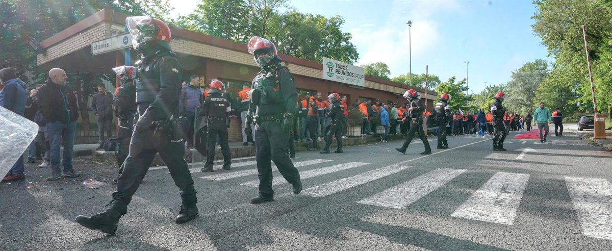 La asamblea de Tubos Reunidos Amurrio respalda el fin de la huelga indefinida con 232 votos a favor