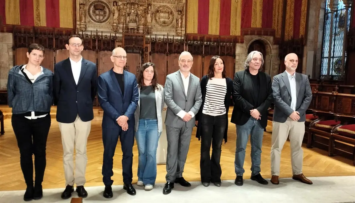 Collboni presenta homenajes a Ildefons Cerdà, Montserrat Caballé, Freddie Mercury y emprendedores