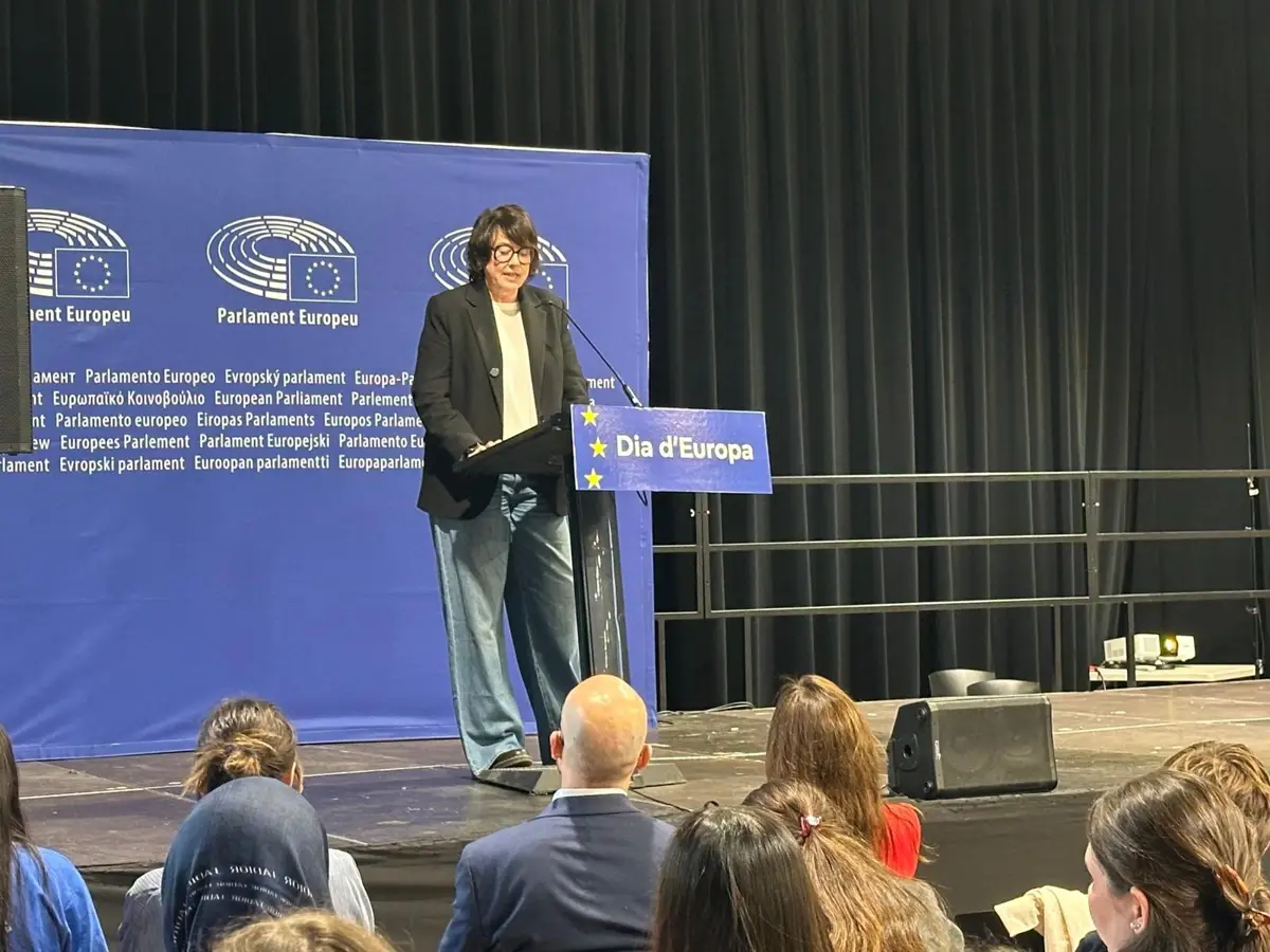 Riba (ERC) advierte que la batalla democrática del siglo será digital: Europa enfrenta un reto