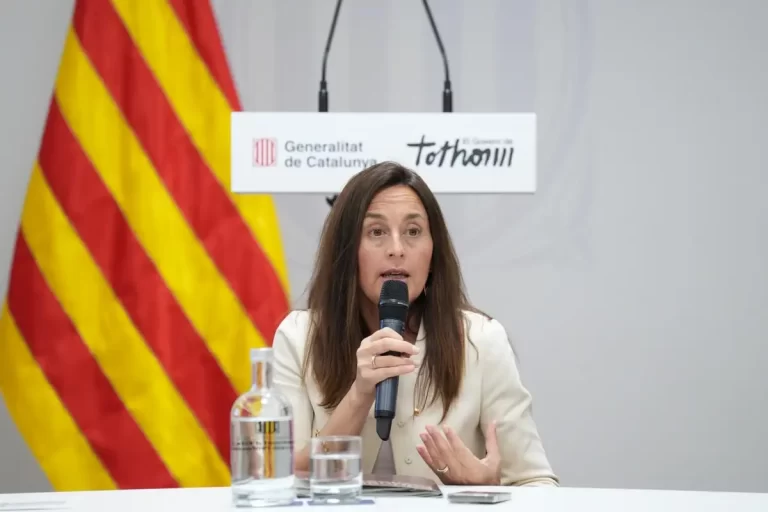 Niubó llama a una reunión de la mesa sectorial el jueves durante la huelga docente