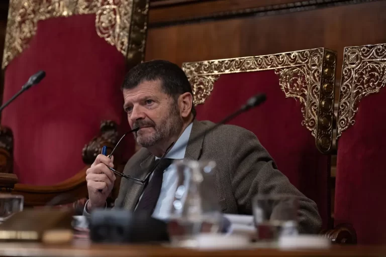 Barcelona lanza el nuevo Plan de Usos de Ciutat Vella, que restringe la apertura de grow shops