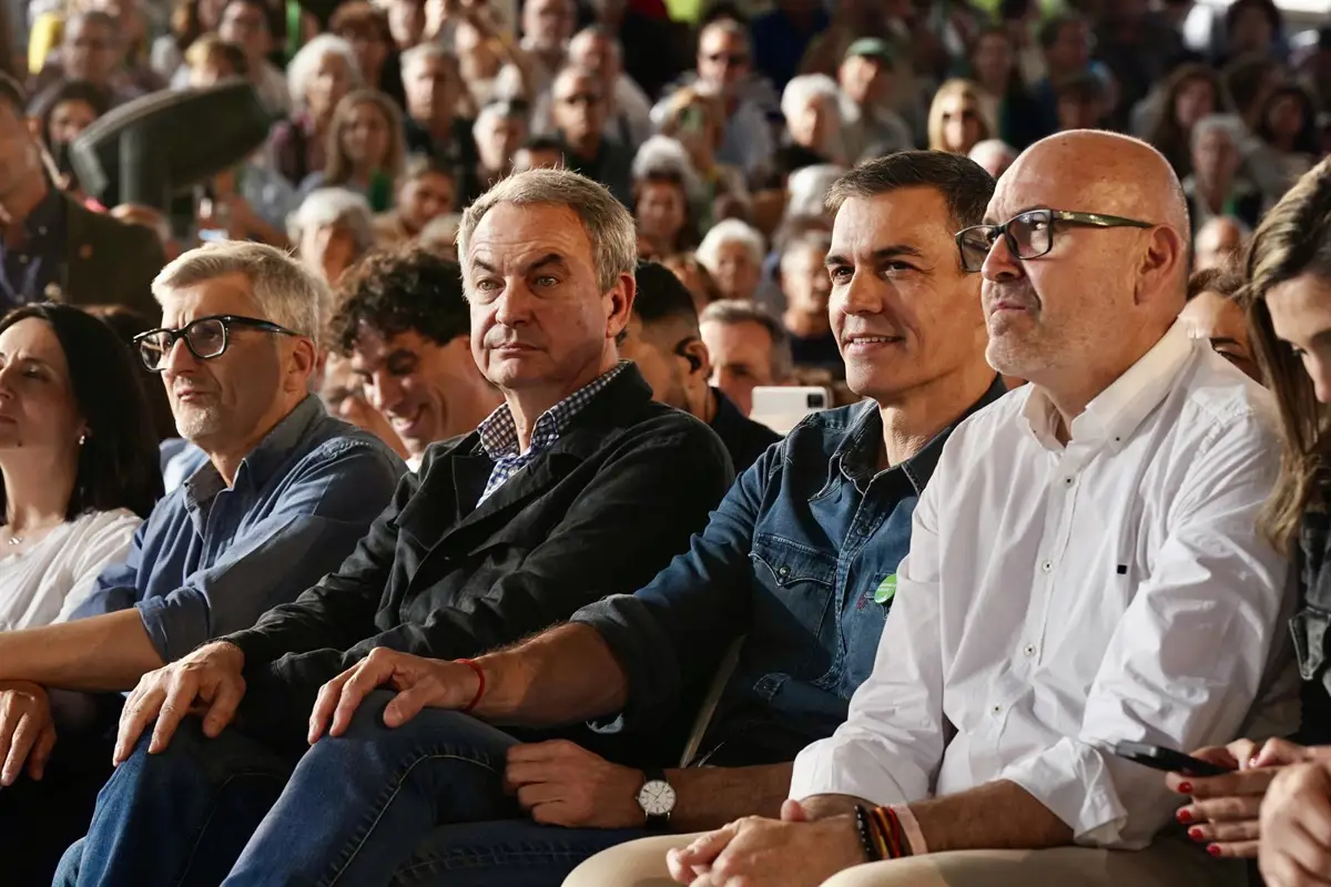 El Gobierno reconoce la gravedad del auto contra Zapatero, aunque aseguran que falta evidencia.